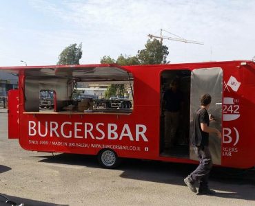 משאית האוכל האדומה של BURGERSBAR